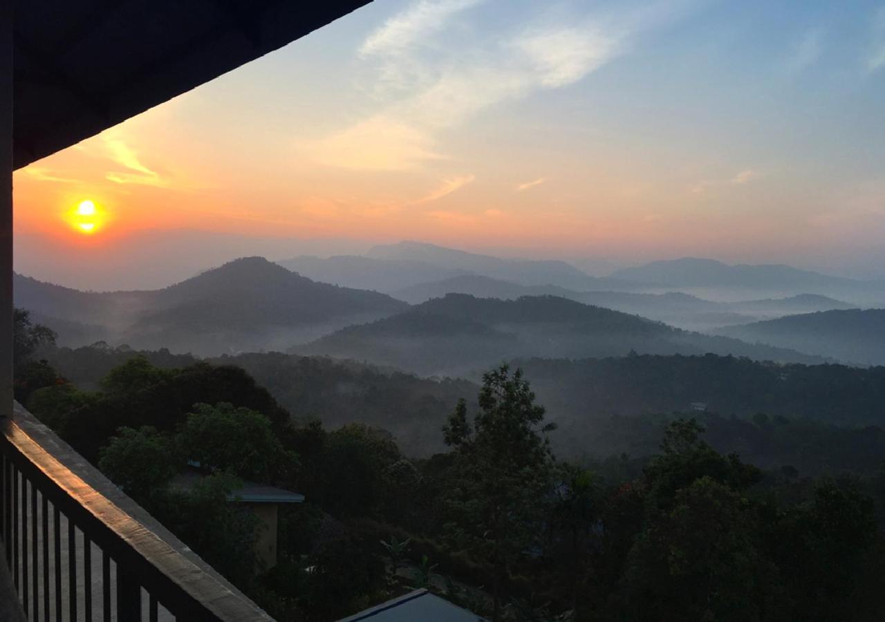 Hotel Poetree Thekkady Extérieur photo