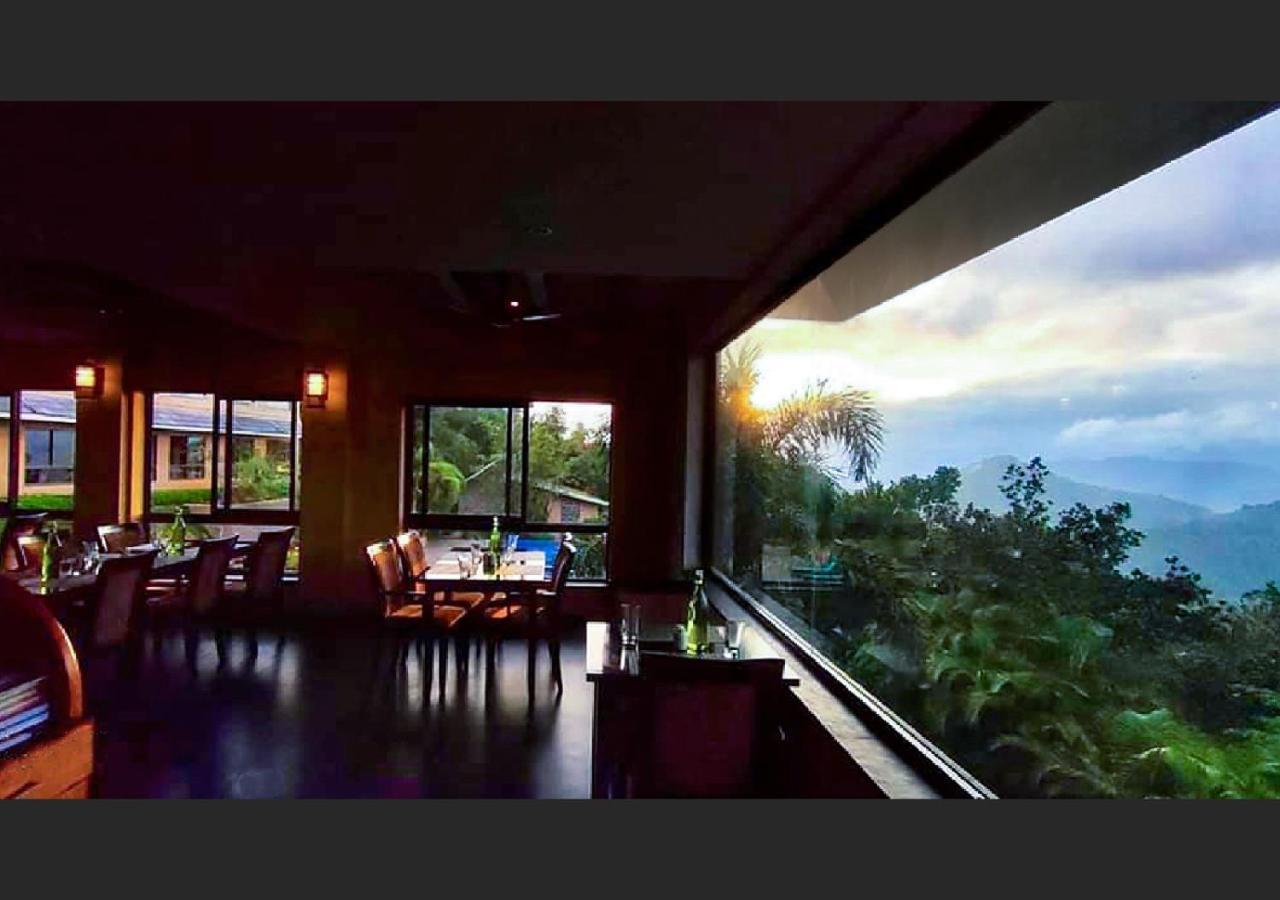 Hotel Poetree Thekkady Extérieur photo