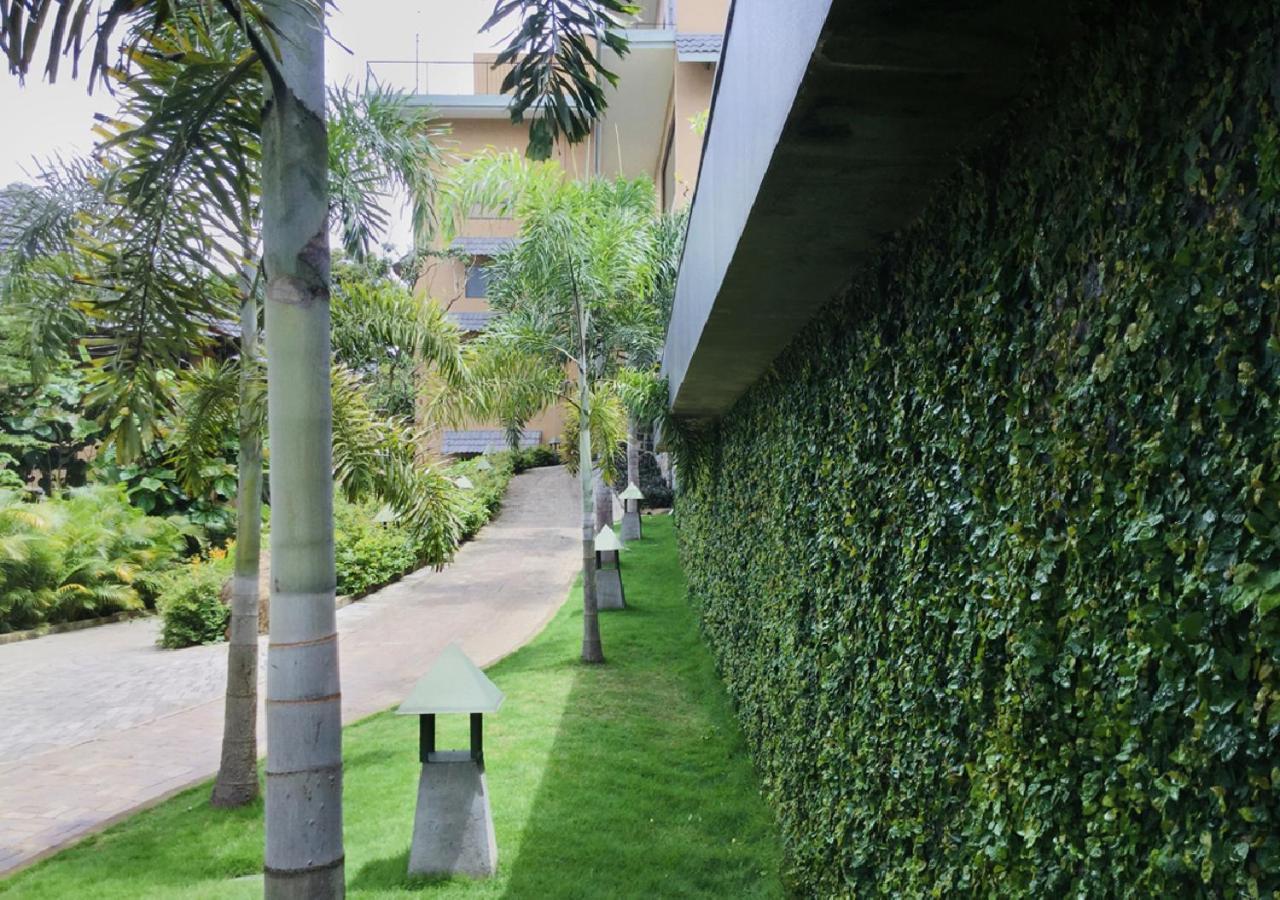 Hotel Poetree Thekkady Extérieur photo